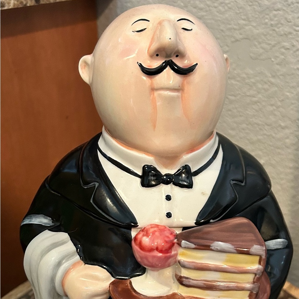 Cookie jar